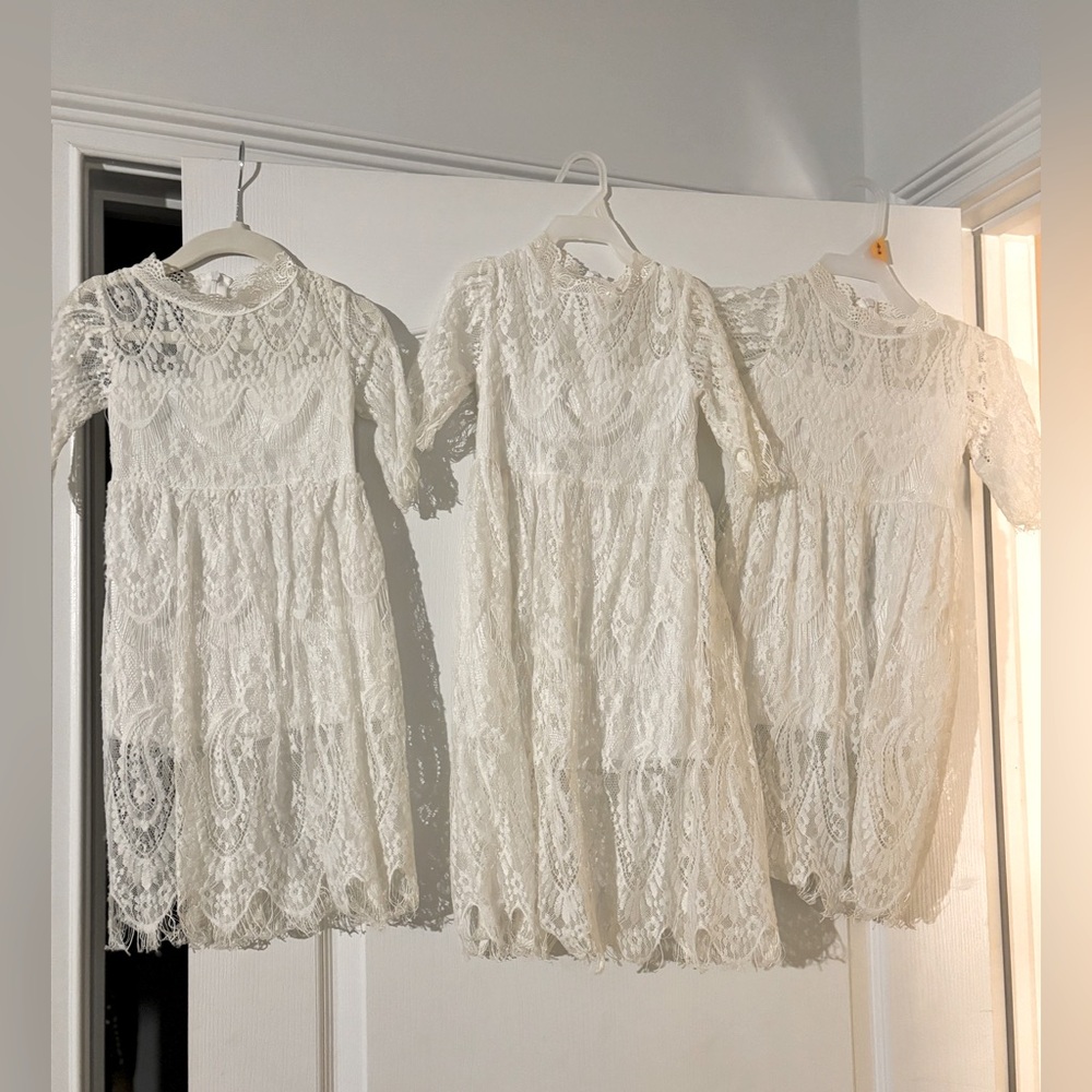 Kids lace matching dresses sizes 100, 110, 120